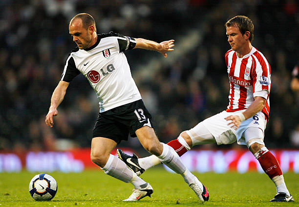 通过足球公 通过足球公